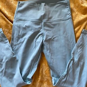 Women’s athletic leggings